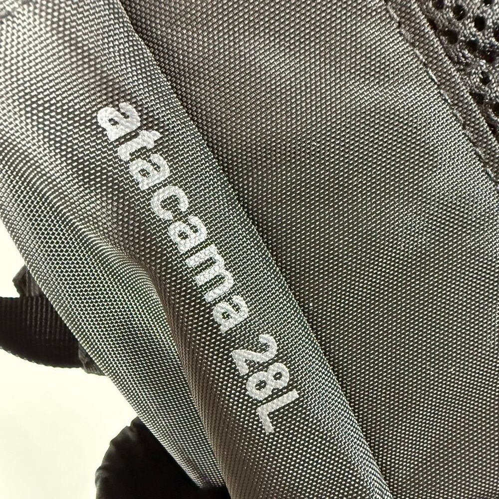 Patagonia black backpack atacama 28L 17x11x7” - Picture 9 of 9